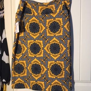 Lularoe Cassie skirt